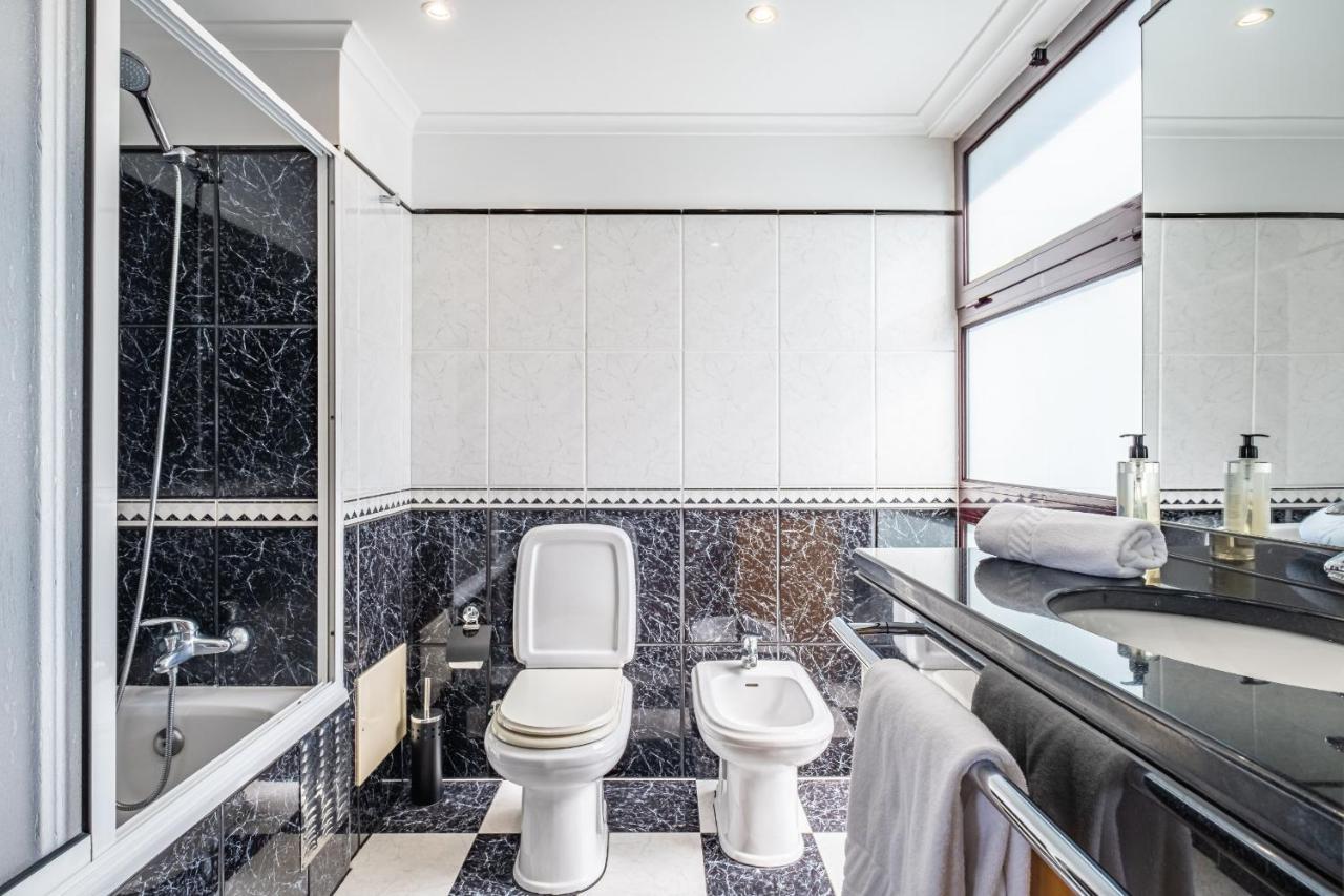 Ample Villa With Pool And Gorgeous Ocean View Funchal  Extérieur photo